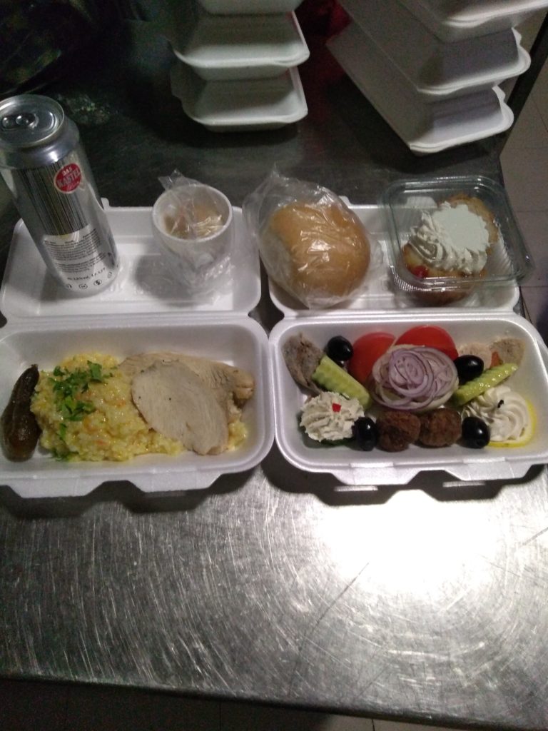 Exemplu de mancare de catering