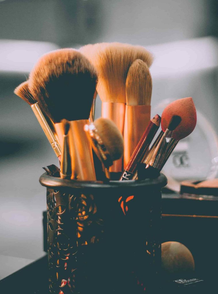 Trusa de cosmetizare a decedatului